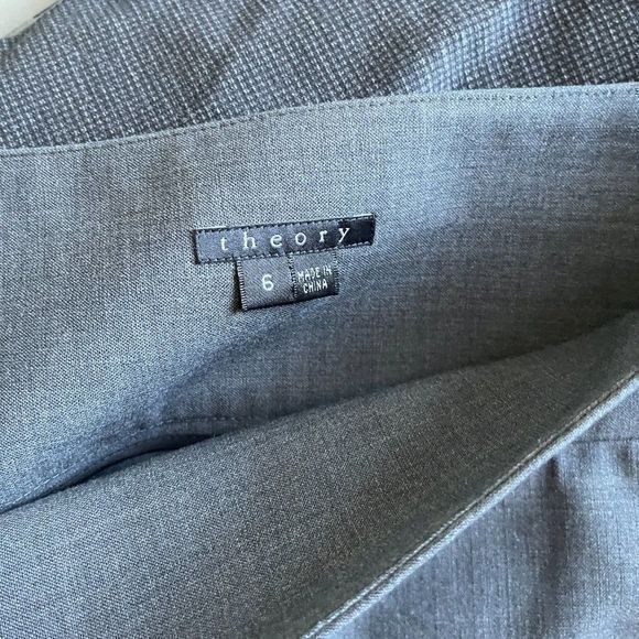 Theory Pencil Skirt Rokita C Heather Gray Wool Blend Side Zipper Women's Size 6 - Picture 6 of 6